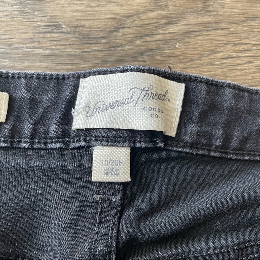 Universal Thread Jeans - Picture 5 of 7